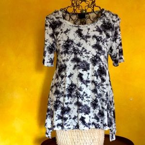 Romeo + Juliet Couture Tie Dye Tunic